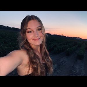 Meet your Posher, Alayna